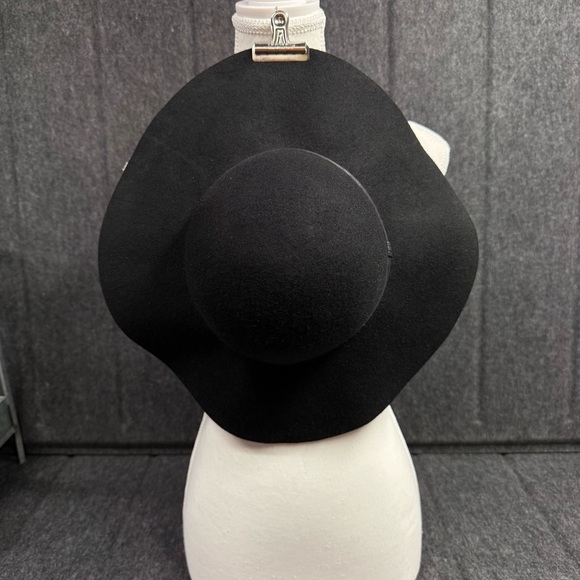 Nordstrom Elegant Black Wide-Brim Hat - Picture 1 of 4